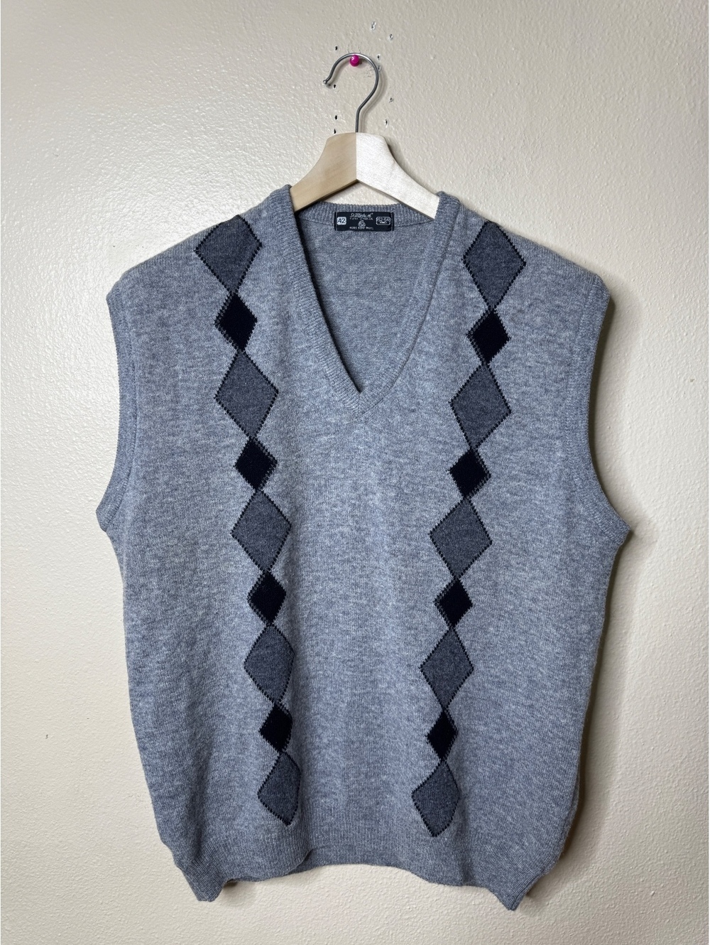 St Michael Men’s 42 Gray Argyle Lambswool V Neck Sweater Vest Made in UK